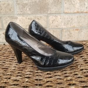 Black Patent GATOR Print ULTIMATE PUMPS DRESS Shoes (Wmns 8) Avon Comfort HEELS